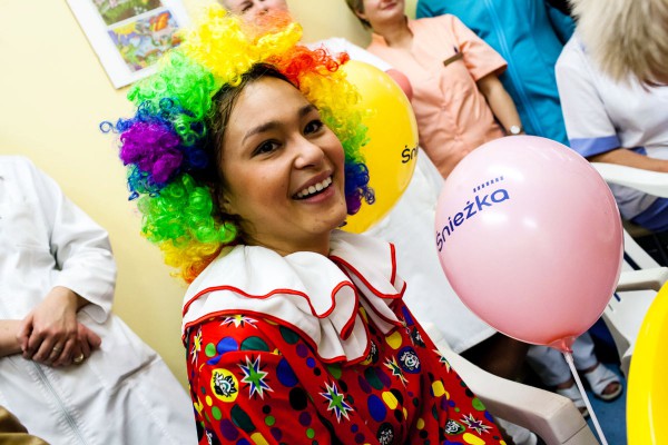 Brzozowski szpital w magicznych barwach Śnieżki