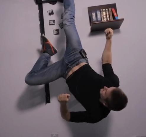 Fot. AdBuster, YouTube