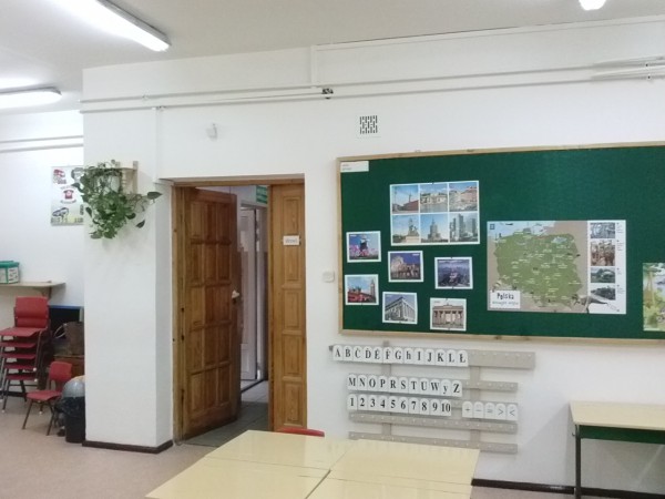 Szkoła Podstawowa w Ostrowie, Fot. Tikkurila