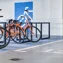 Trwa akcja „Rowerowy maj”. Inspirujące projekty stref dla rowerów na parkingach w biurowcach