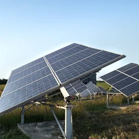 Jakie korzyści niesie z sobą instalacja paneli słonecznych?